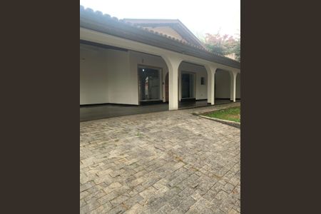 Foto 02 de casa para alugar com 4 quartos, 780m² em Taquaral, Campinas