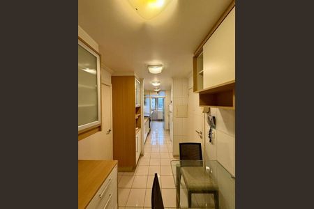 Apartamento à venda com 3 quartos, 177m² em Cerqueira César, São Paulo