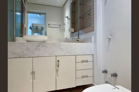 Apartamento à venda com 3 quartos, 177m² em Cerqueira César, São Paulo
