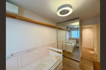 Apartamento à venda com 177m², 3 quartos e 1 vaga