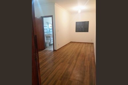 Casa à venda com 3 quartos, 119m² em Braúnas, Belo Horizonte