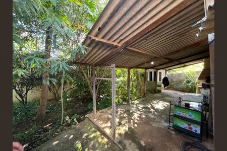 Casa à venda com 119m², 3 quartos e 6 vagas