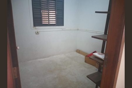 Casa à venda com 119m², 3 quartos e 6 vagas
