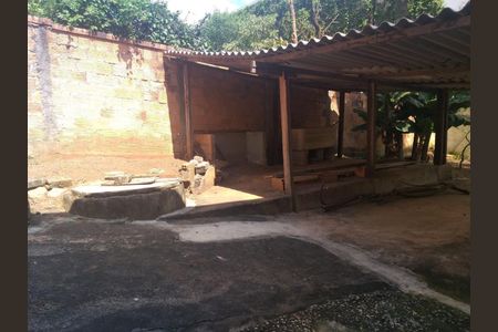 Casa à venda com 119m², 3 quartos e 6 vagas