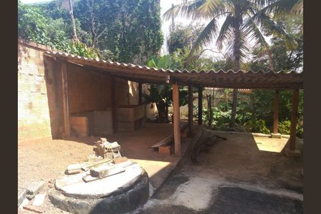 Casa à venda com 119m², 3 quartos e 6 vagas