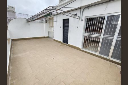 Apartamento à venda com 115m², 2 quartos e 2 vagasFoto 01
