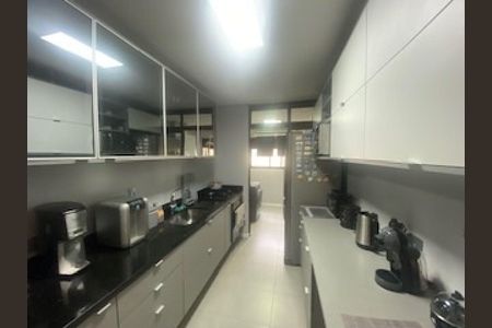 Apartamento à venda com 3 quartos, 100m² em Vila Alexandria, São Paulo