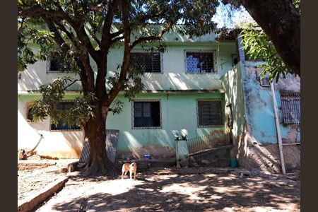 Casa à venda com 179m², 5 quartos e 10 vagas