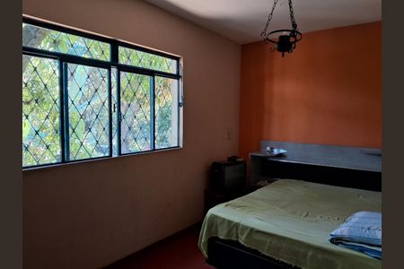 Casa à venda com 179m², 5 quartos e 10 vagas