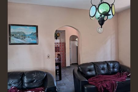 Casa à venda com 5 quartos, 179m² em Braúnas, Belo Horizonte