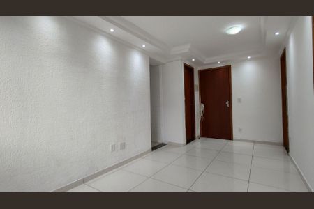 Apartamento à venda com 2 quartos, 40m² em Vila Guedes, São Paulo