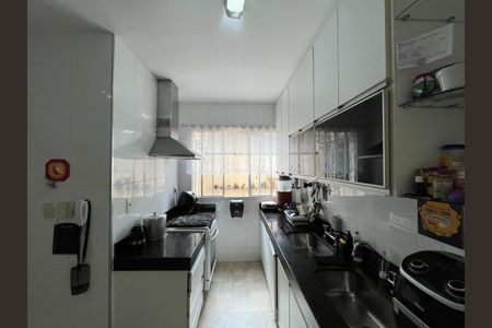 Casa à venda com 318m², 5 quartos e 4 vagas