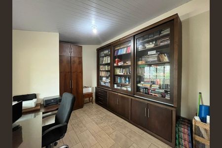 Casa à venda com 318m², 5 quartos e 4 vagas
