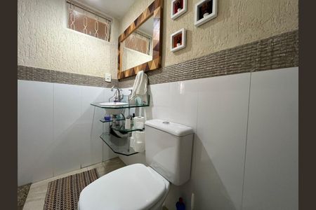 Casa à venda com 318m², 5 quartos e 4 vagas