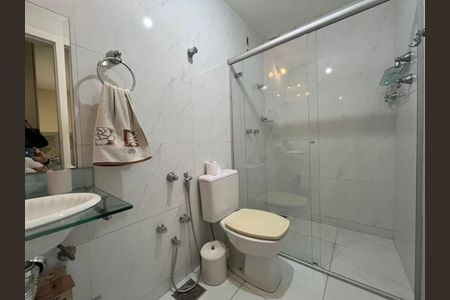 Casa à venda com 318m², 5 quartos e 4 vagas