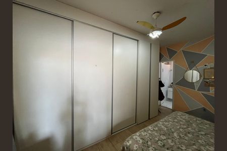 Casa à venda com 318m², 5 quartos e 4 vagas