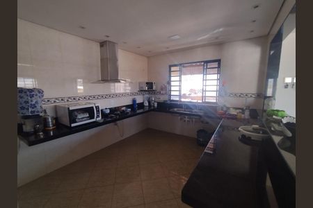 Casa à venda com 360m², 7 quartos e 3 vagas