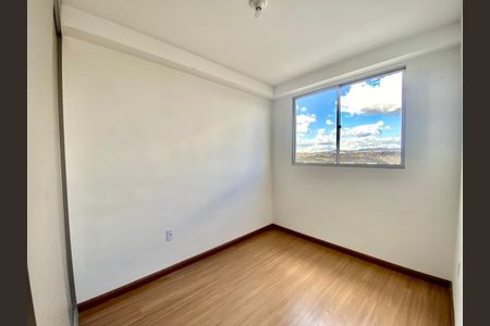 Apartamento à venda com 2 quartos, 121m² em Cabral, Contagem