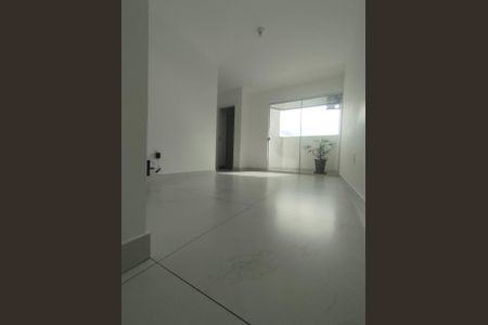Apartamento à venda com 2 quartos, 121m² em Cabral, Contagem