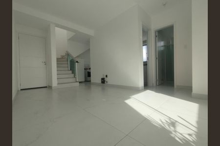 Apartamento à venda com 2 quartos, 121m² em Cabral, Contagem