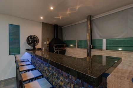 Apartamento à venda com 2 quartos, 106m² em Cabral, Contagem
