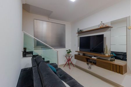 Apartamento à venda com 2 quartos, 106m² em Cabral, Contagem