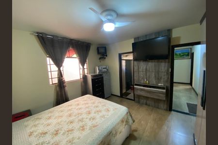 Casa à venda com 220m², 3 quartos e 8 vagas
