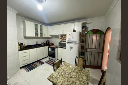 Casa à venda com 220m², 3 quartos e 8 vagas