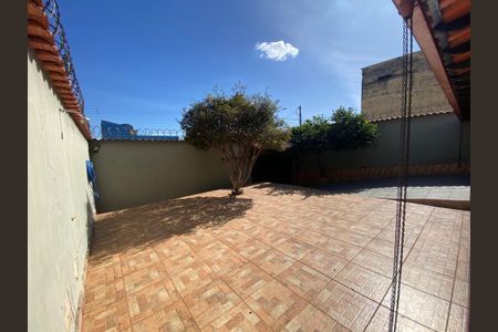 Casa à venda com 220m², 3 quartos e 8 vagas