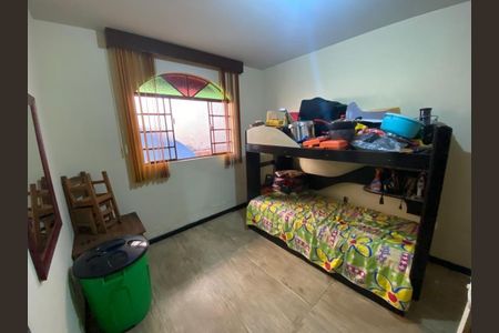 Casa à venda com 3 quartos, 220m² em Parque Xangri-Lá, Contagem