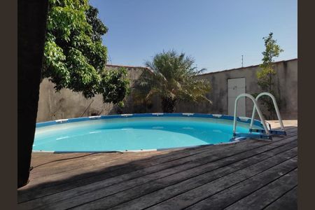 Casa à venda com 271m², 4 quartos e 5 vagas