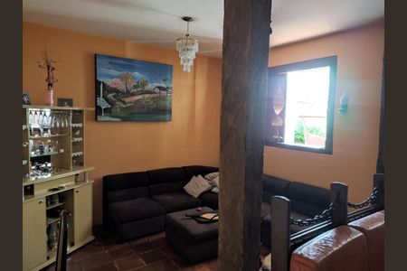 Casa à venda com 4 quartos, 271m² em Colonial, Contagem