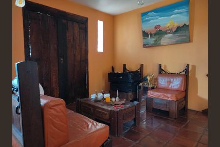 Casa à venda com 4 quartos, 271m² em Colonial, Contagem