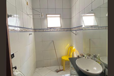 Casa à venda com 4 quartos, 360m² em Parque Xangri-Lá, Contagem