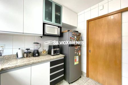 Apartamento à venda com 175m², 4 quartos e 2 vagas