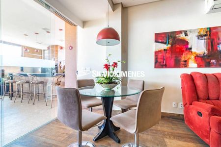 Apartamento à venda com 4 quartos, 370m² em Funcionários, Belo Horizonte