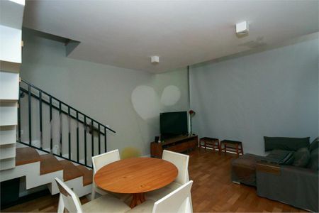 Apartamento à venda com 96m², 1 quarto e 2 vagas