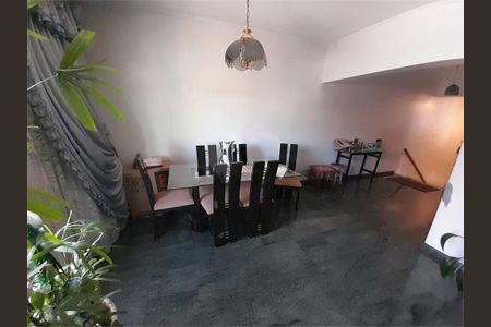 Casa à venda com 3 quartos, 491m² em Utinga, Santo André