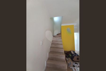 Casa à venda com 72m², 2 quartos e 3 vagas