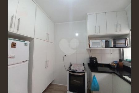 Casa à venda com 72m², 2 quartos e 3 vagas