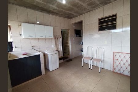 Casa à venda com 99m², 3 quartos e 2 vagas