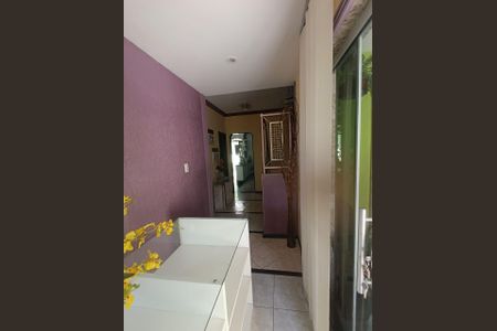Casa à venda com 4 quartos, 360m² em Jardim Laguna, Contagem