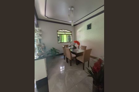 Casa à venda com 360m², 4 quartos e 2 vagas