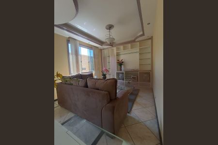 Casa à venda com 4 quartos, 360m² em Jardim Laguna, Contagem