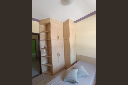 Casa à venda com 4 quartos, 360m² em Jardim Laguna, Contagem