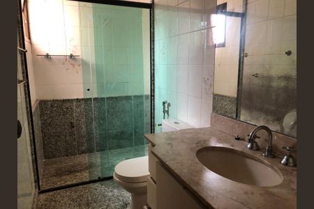 Apartamento à venda com 138m², 3 quartos e 3 vagas