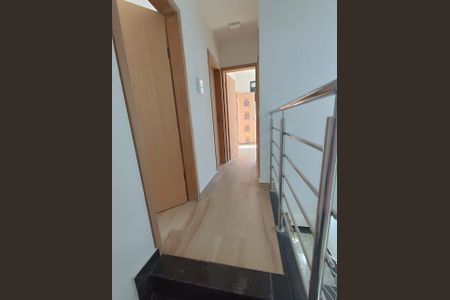 Casa à venda com 3 quartos, 100m² em Cabral, Contagem