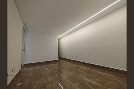 Apartamento à venda com 130m², 3 quartos e 1 vaga