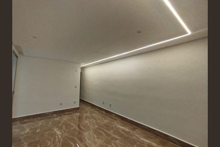 Apartamento à venda com 130m², 3 quartos e 1 vaga