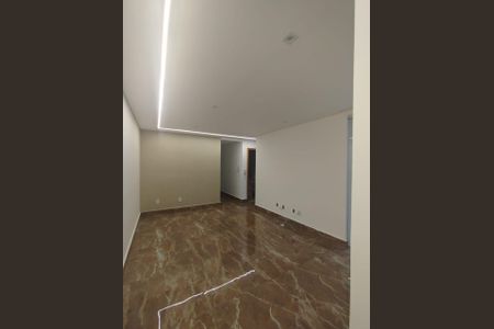 Apartamento à venda com 130m², 3 quartos e 1 vaga